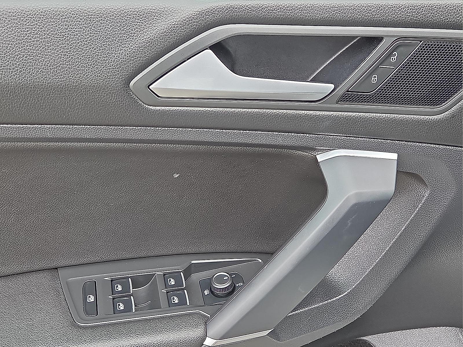 2020 Volkswagen Tiguan 2.0T SE