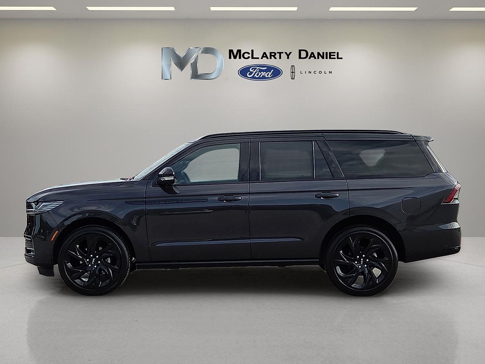2025 Lincoln Navigator Black Label