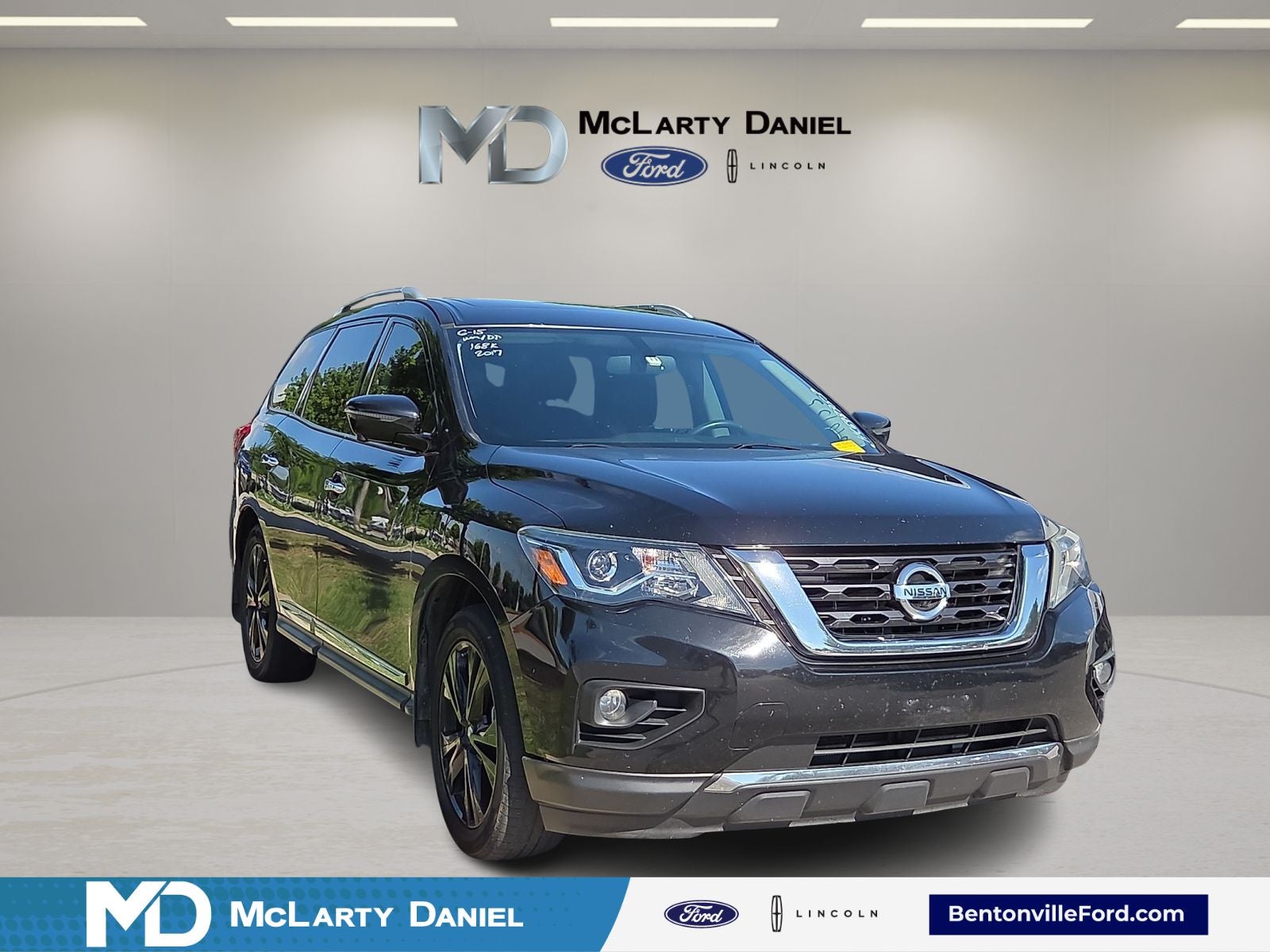 2017 Nissan Pathfinder Platinum