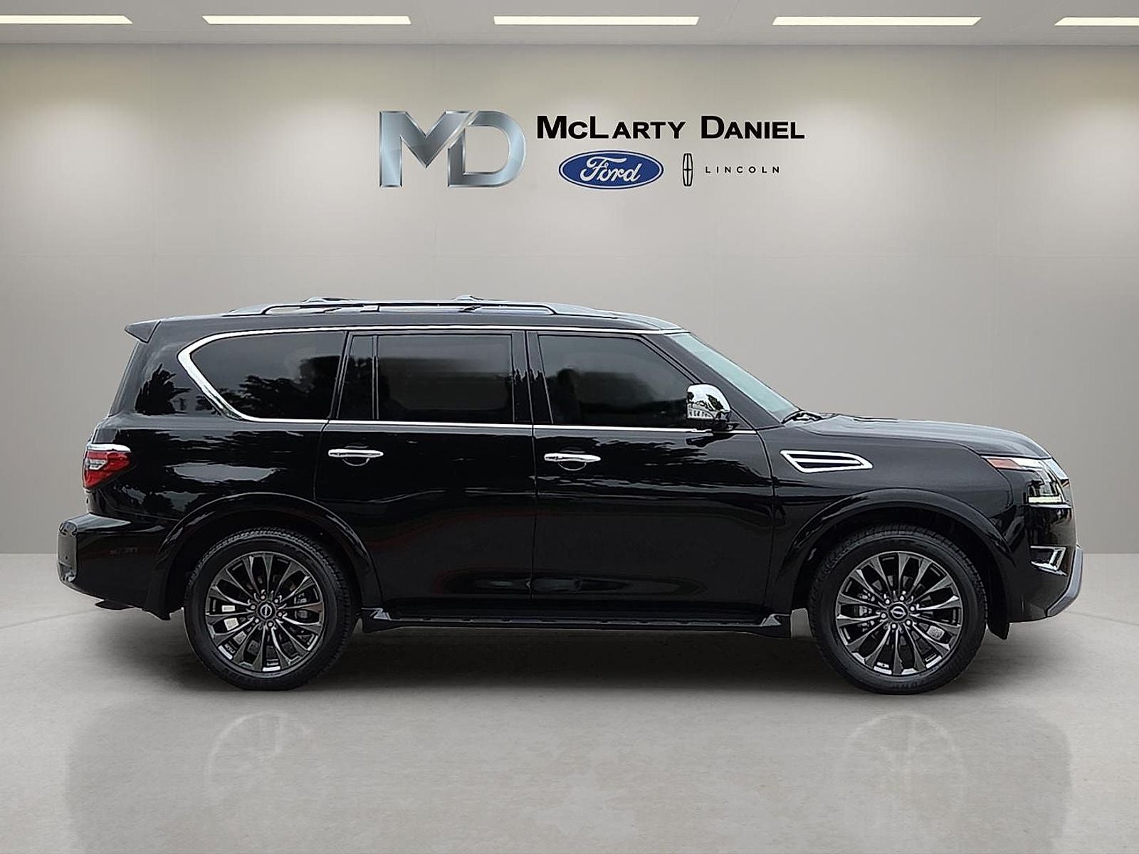 2024 Nissan Armada Platinum