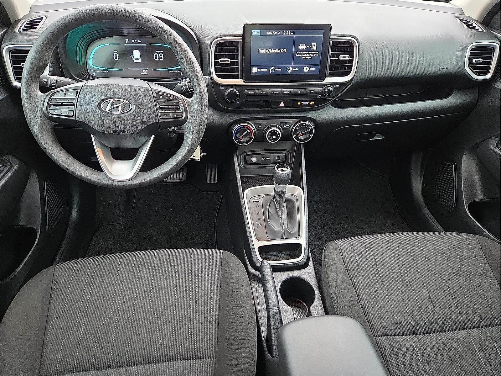 2025 Hyundai Venue SE