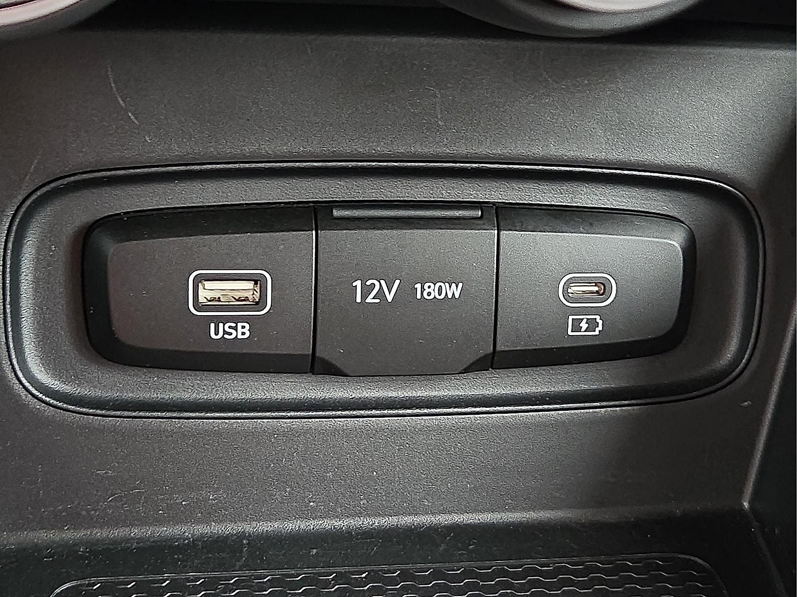 2025 Hyundai Venue SE