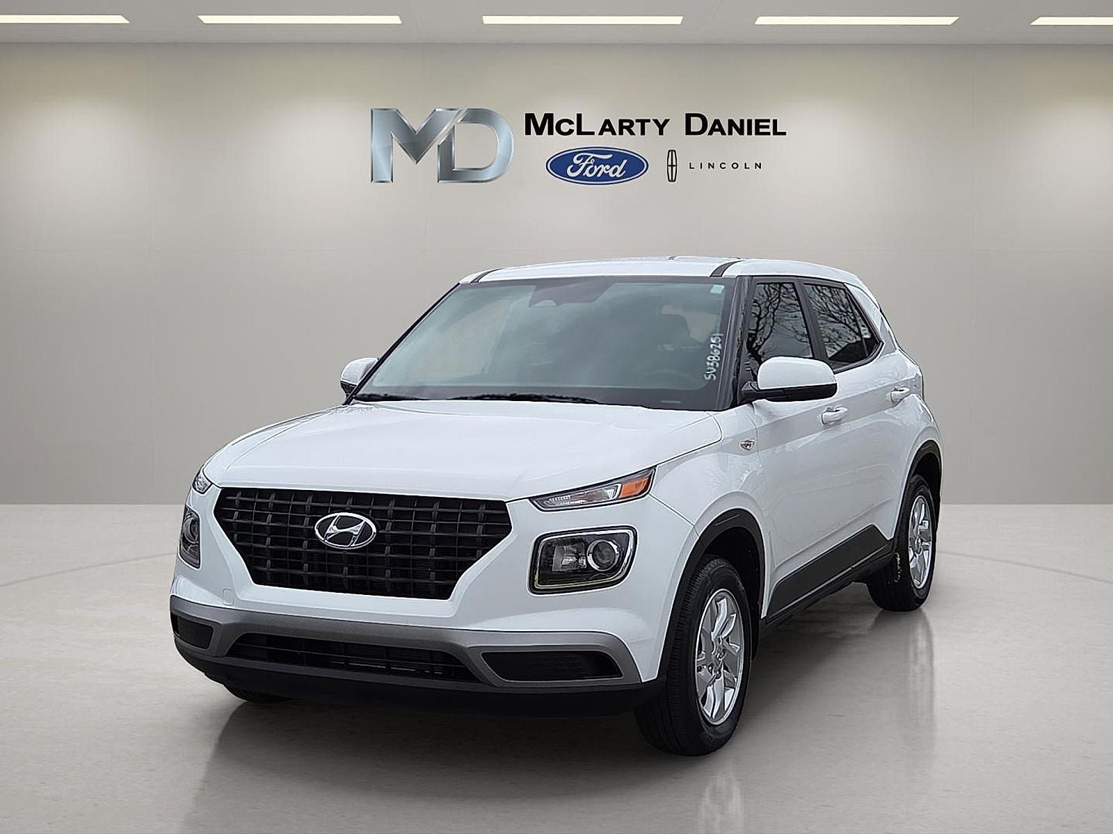 2025 Hyundai Venue SE