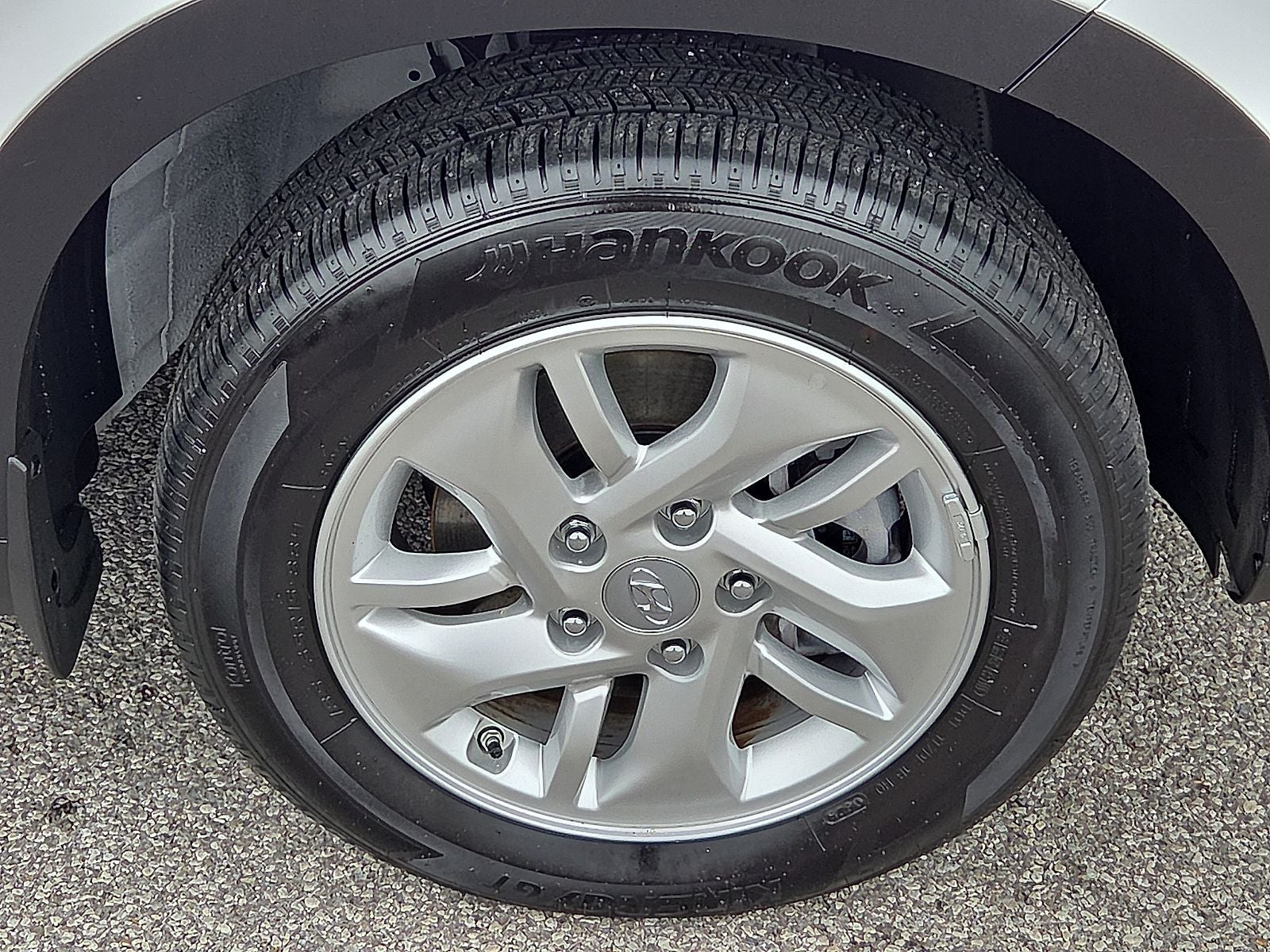 2025 Hyundai Venue SE