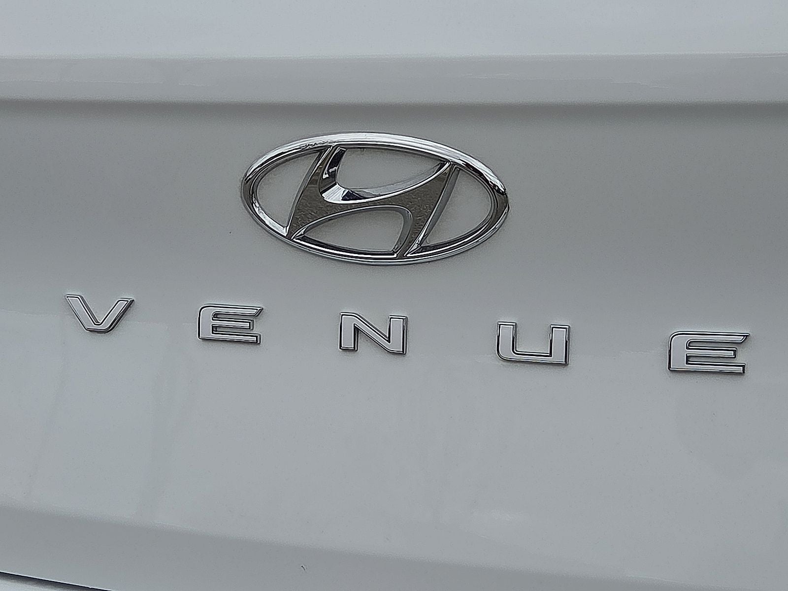 2025 Hyundai Venue SE