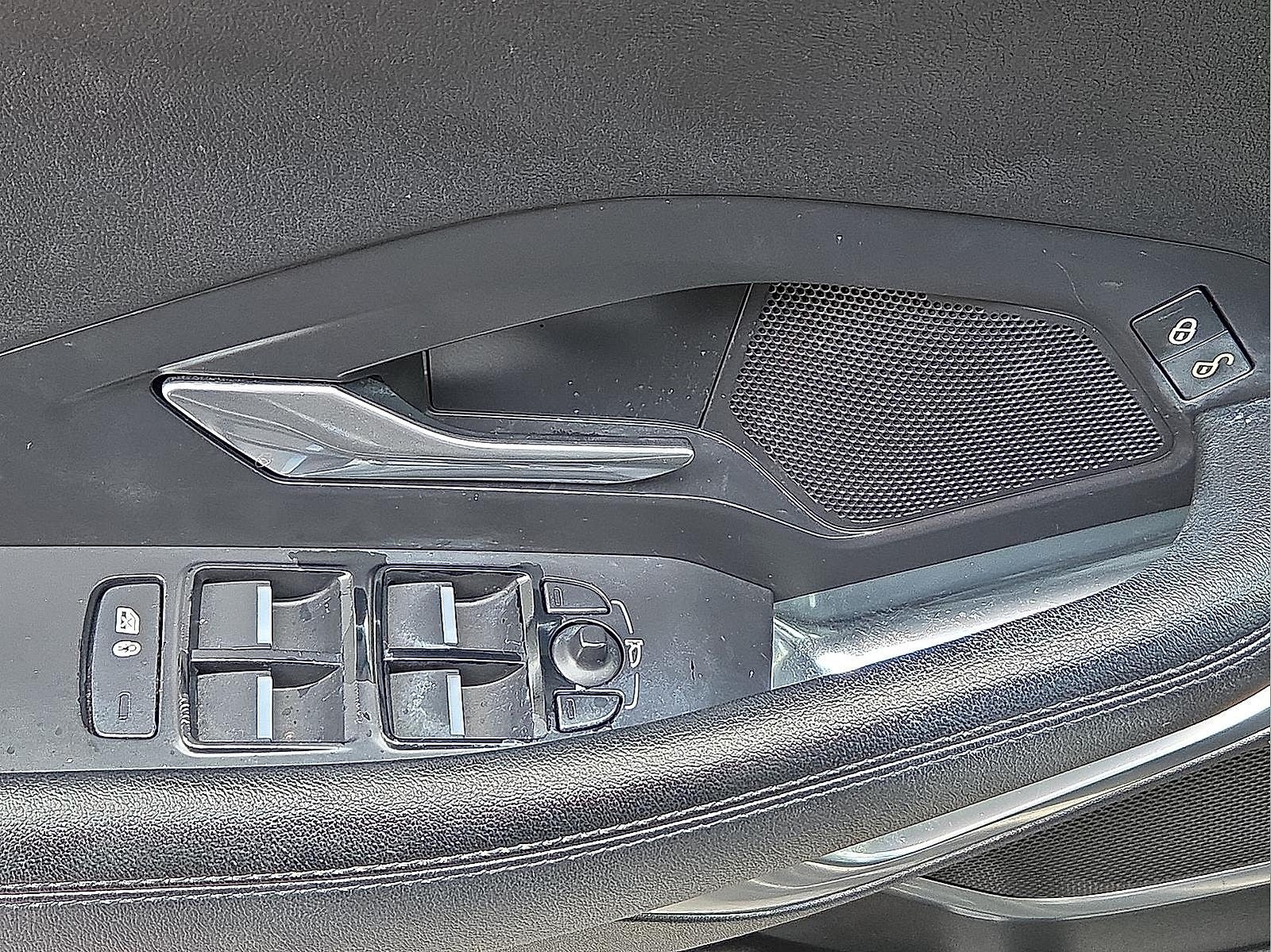 2020 Jaguar E-PACE Base