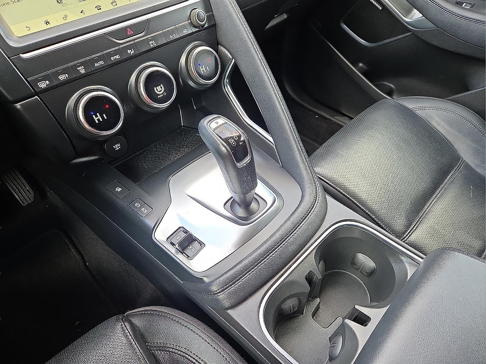 2020 Jaguar E-PACE Base