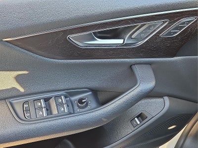 2022 Audi Q8 55 Premium Plus quattro