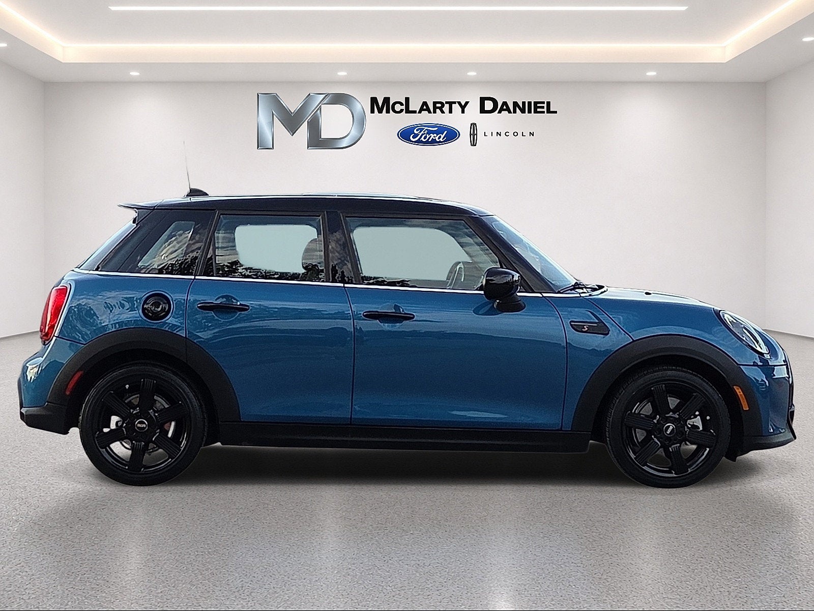 2023 MINI Cooper S Signature