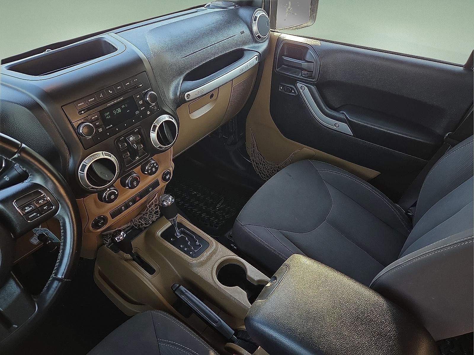 2017 Jeep Wrangler Unlimited Sahara 4x4