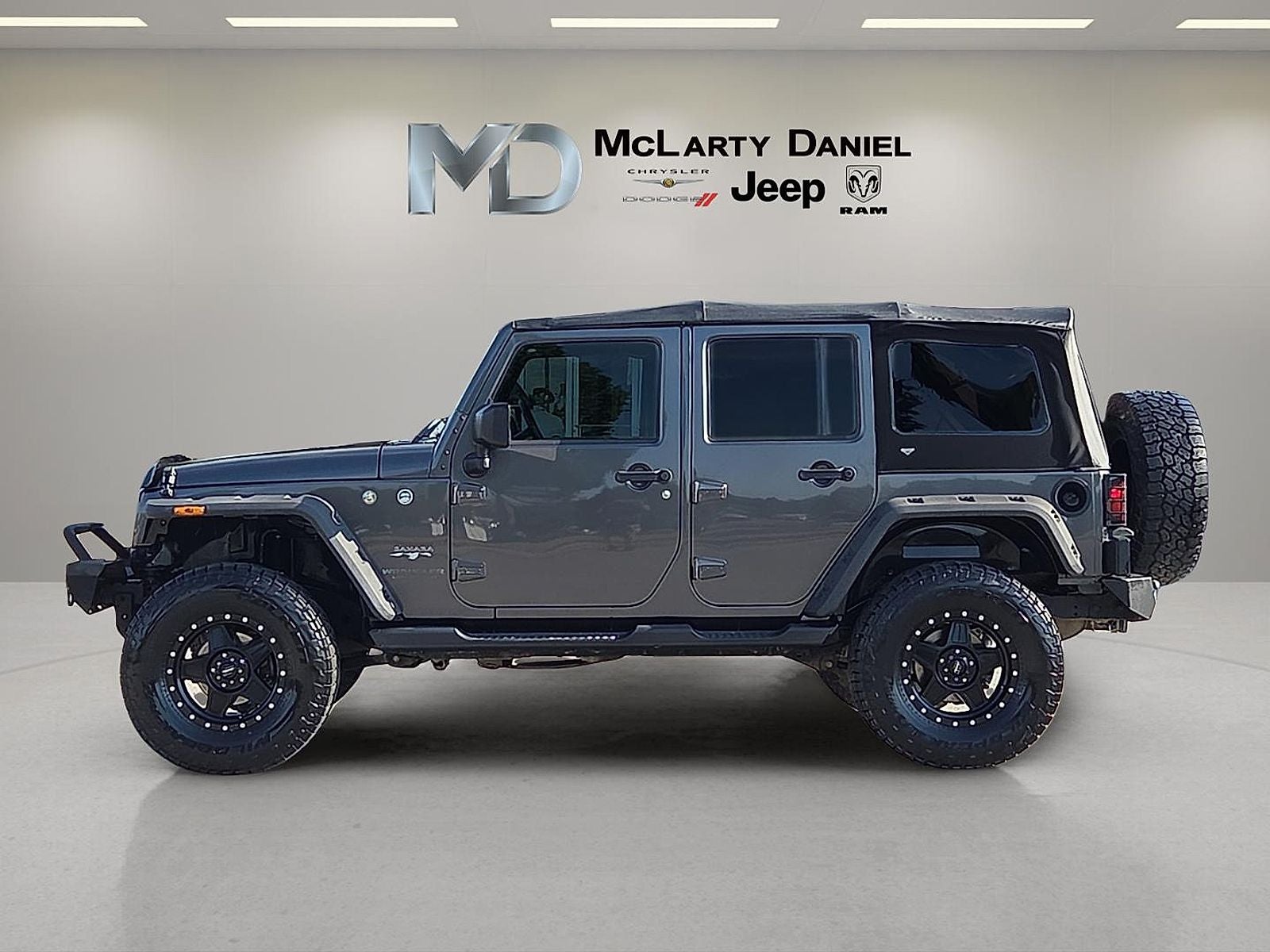 2017 Jeep Wrangler Unlimited Sahara 4x4