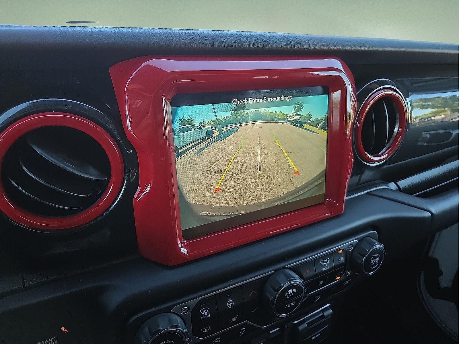 2020 Jeep Wrangler Unlimited Sahara Altitude