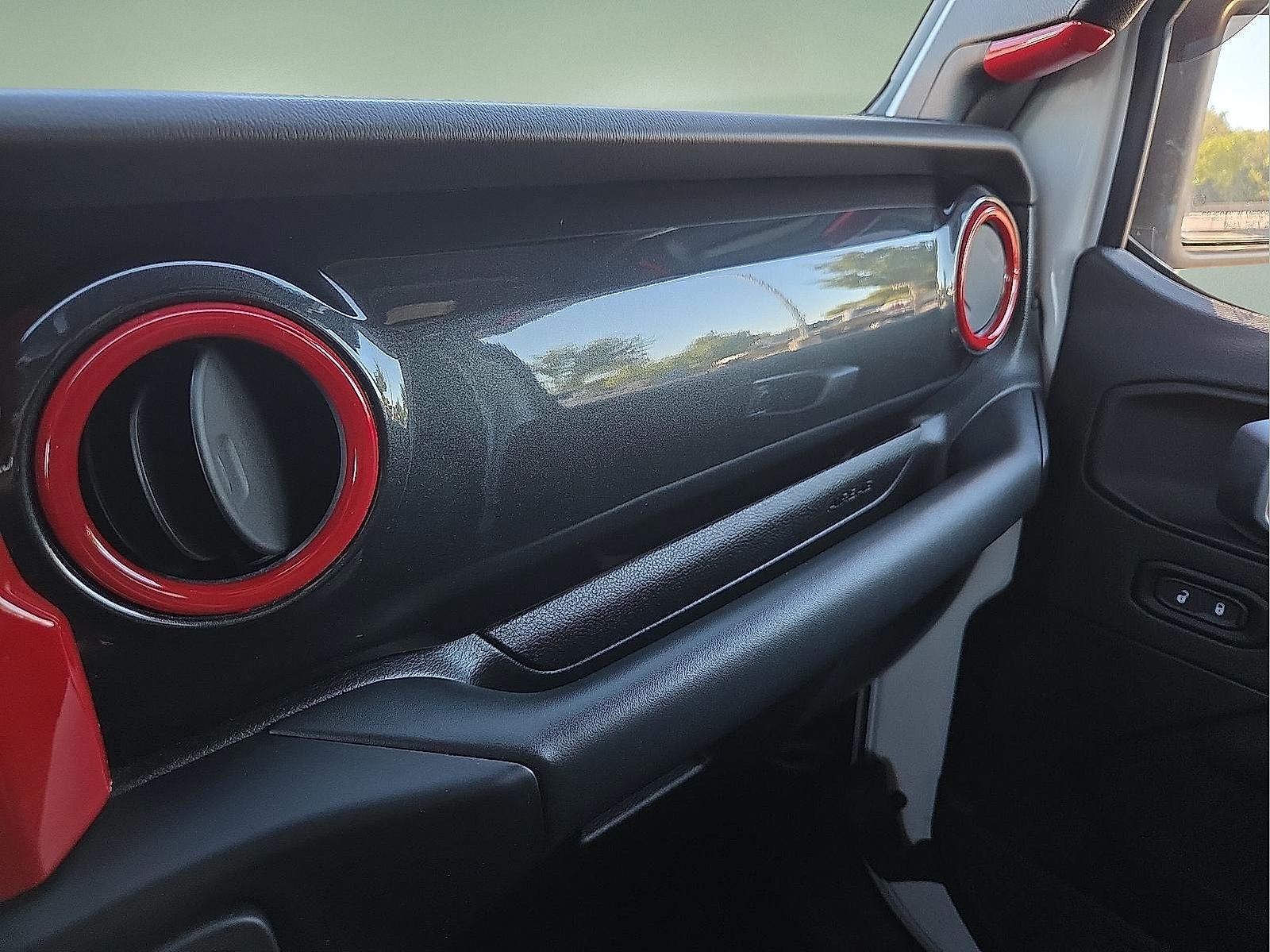 2020 Jeep Wrangler Unlimited Sahara Altitude