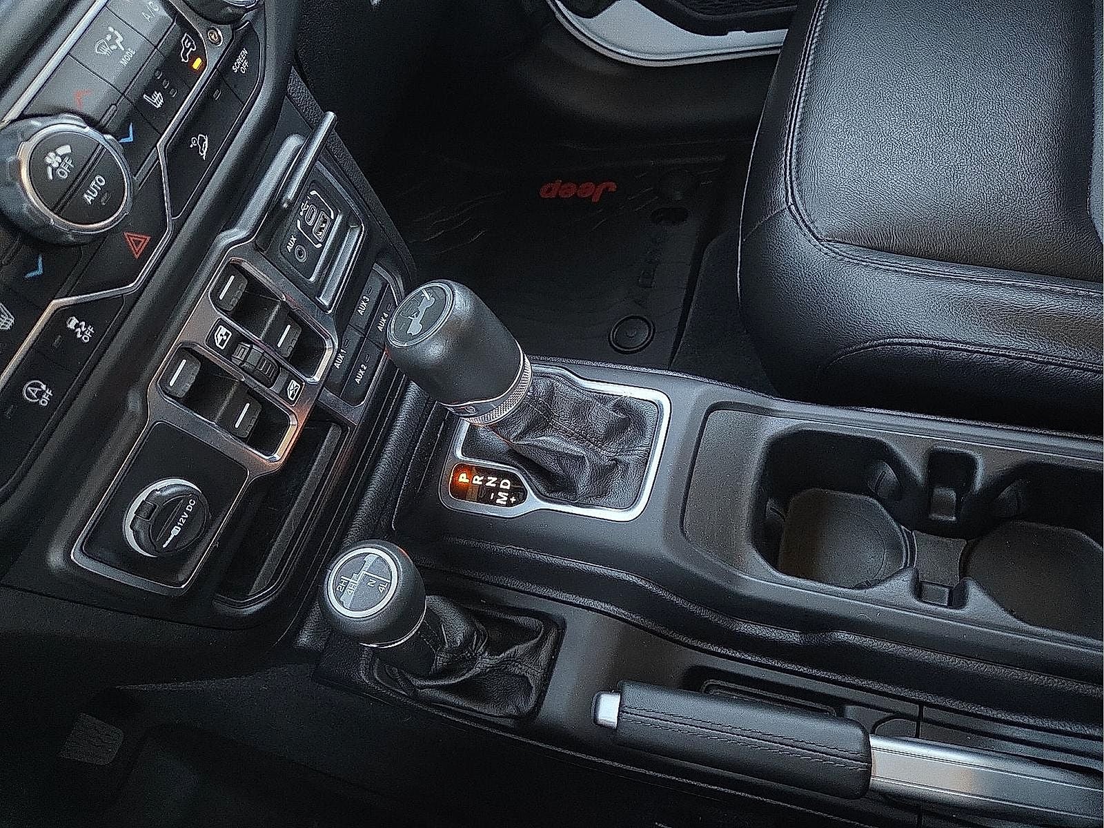 2020 Jeep Wrangler Unlimited Sahara Altitude