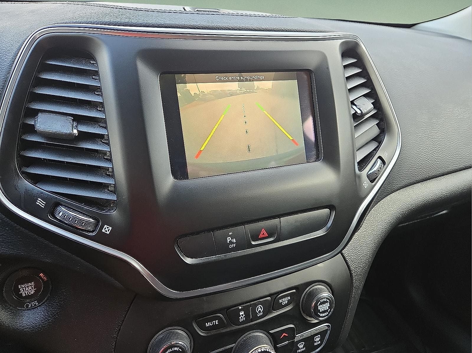 2020 Jeep Cherokee Latitude Plus FWD