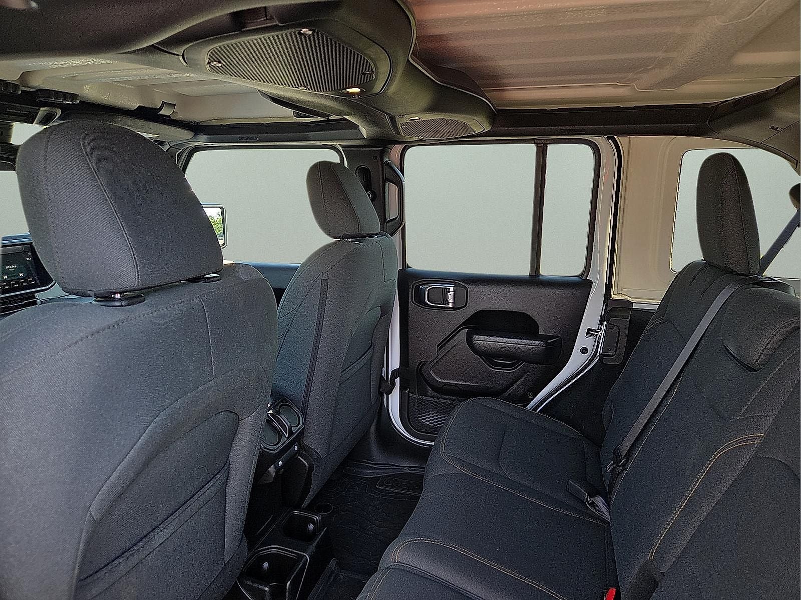 2025 Jeep Wrangler 4-Door Willys 4x4