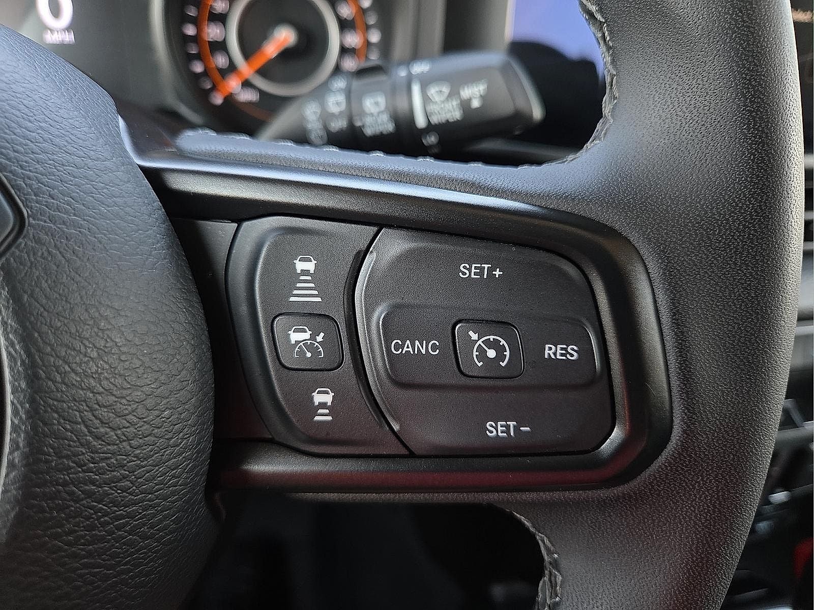 2025 Jeep Wrangler 4-Door Willys 4x4