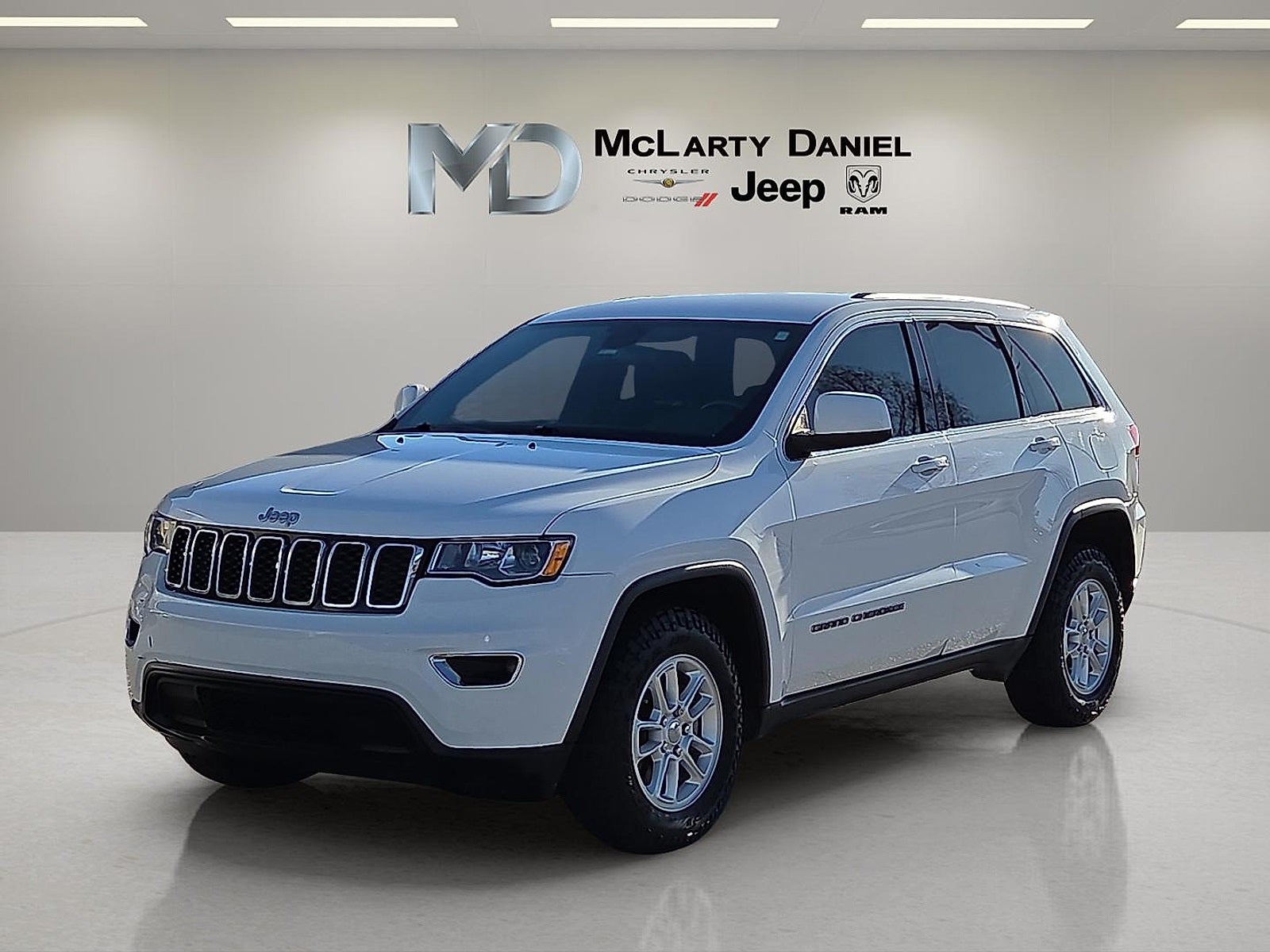 2018 Jeep Grand Cherokee Laredo 4x4