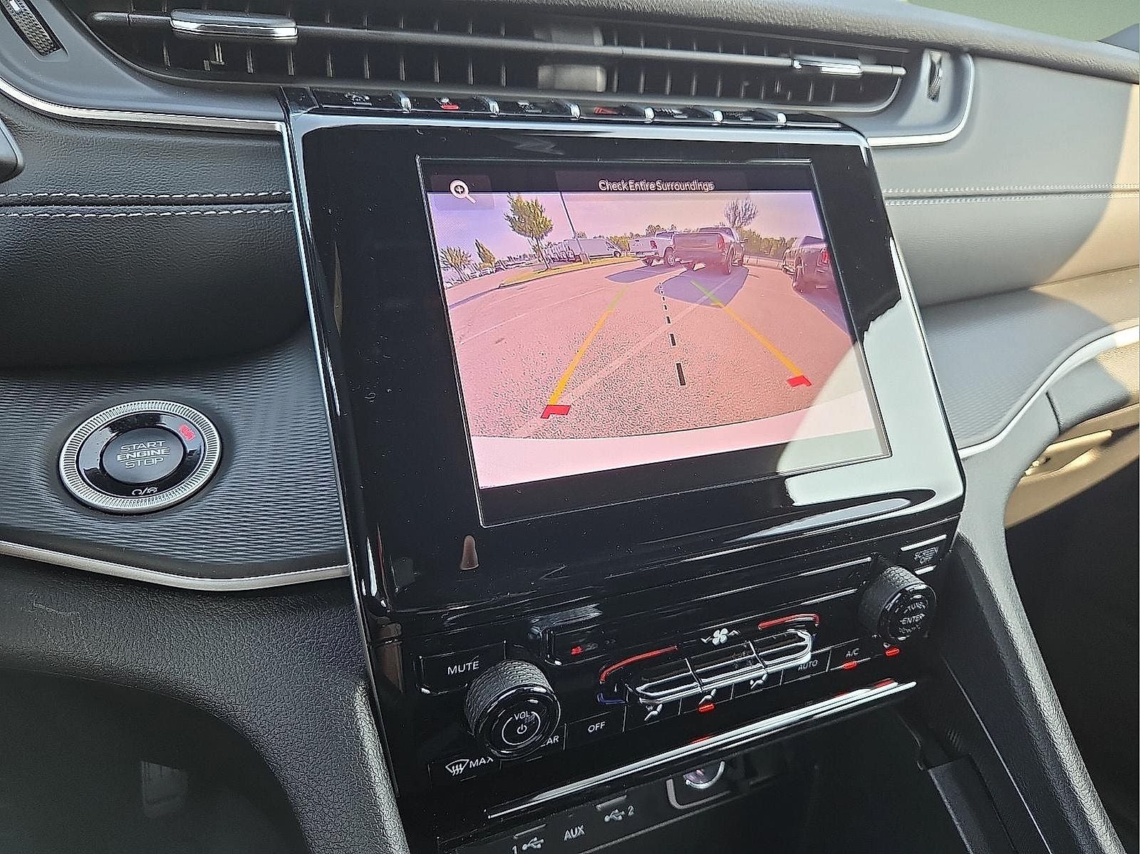 2025 Jeep Grand Cherokee L Laredo X 4x4