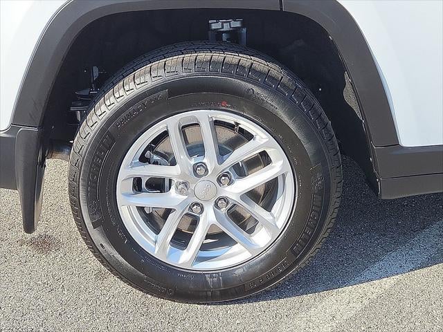 2025 Jeep Grand Cherokee L Laredo X 4x4