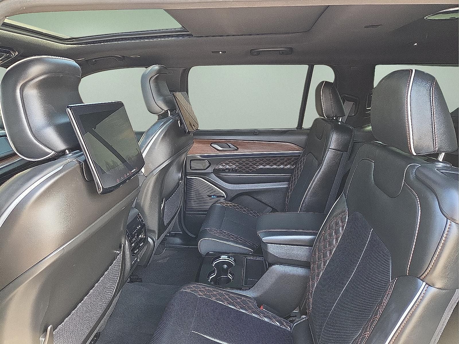 2023 Jeep Grand Cherokee L Summit 4x4