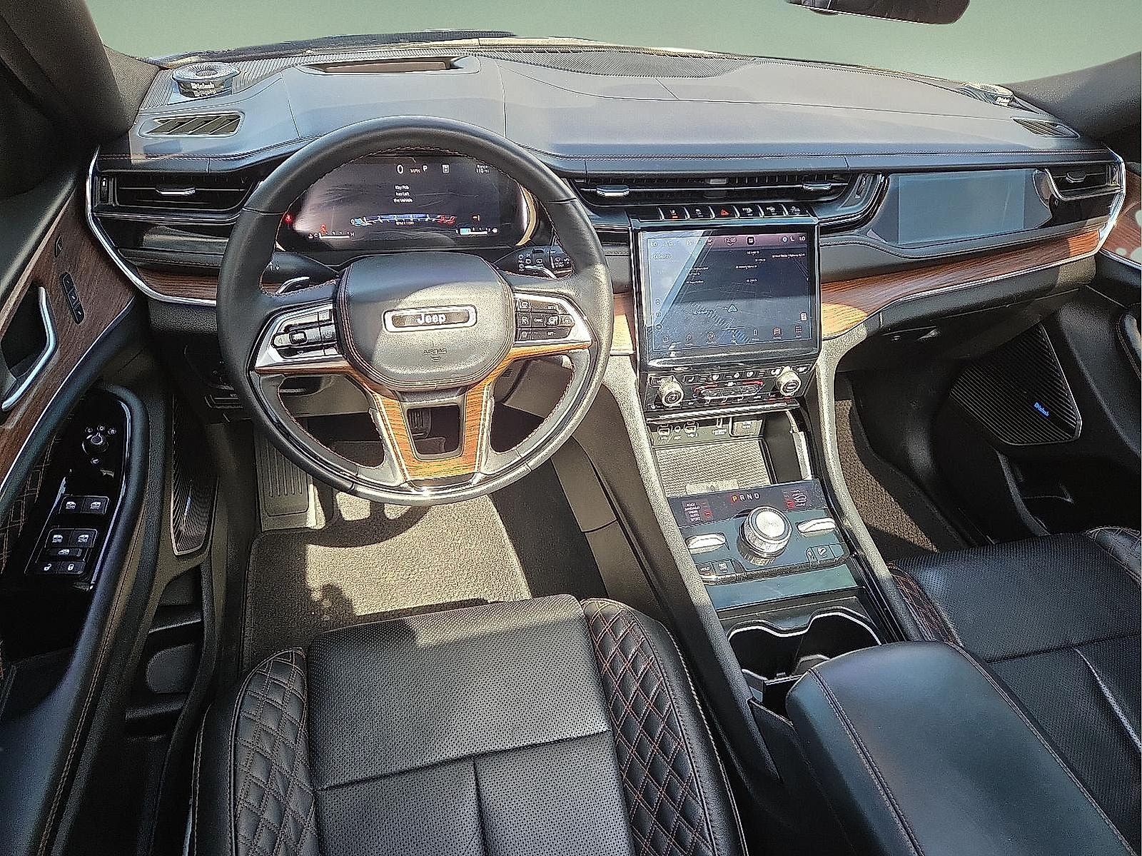 2023 Jeep Grand Cherokee L Summit 4x4