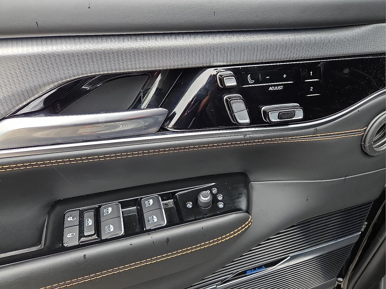 2023 Jeep Grand Wagoneer L Series III 4x4