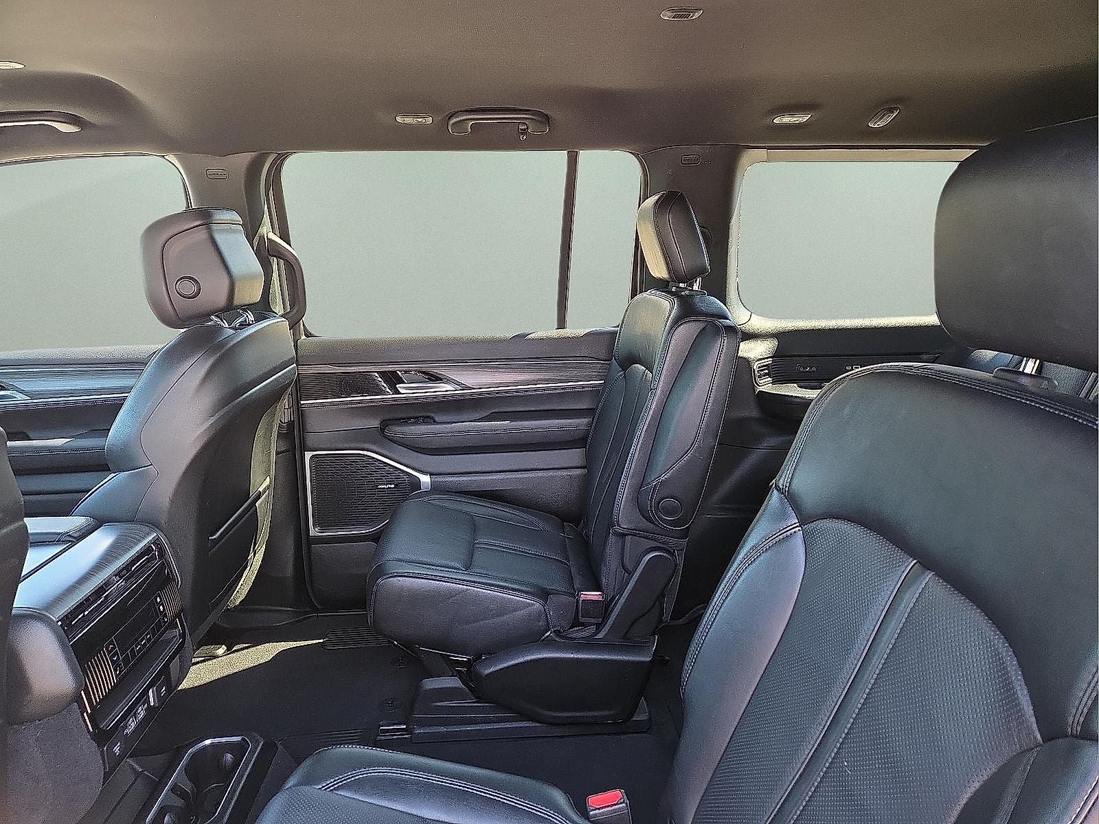 2024 Jeep Wagoneer Series III 4x4