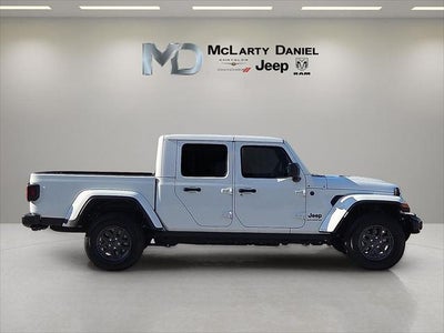 2025 Jeep Gladiator Nighthawk