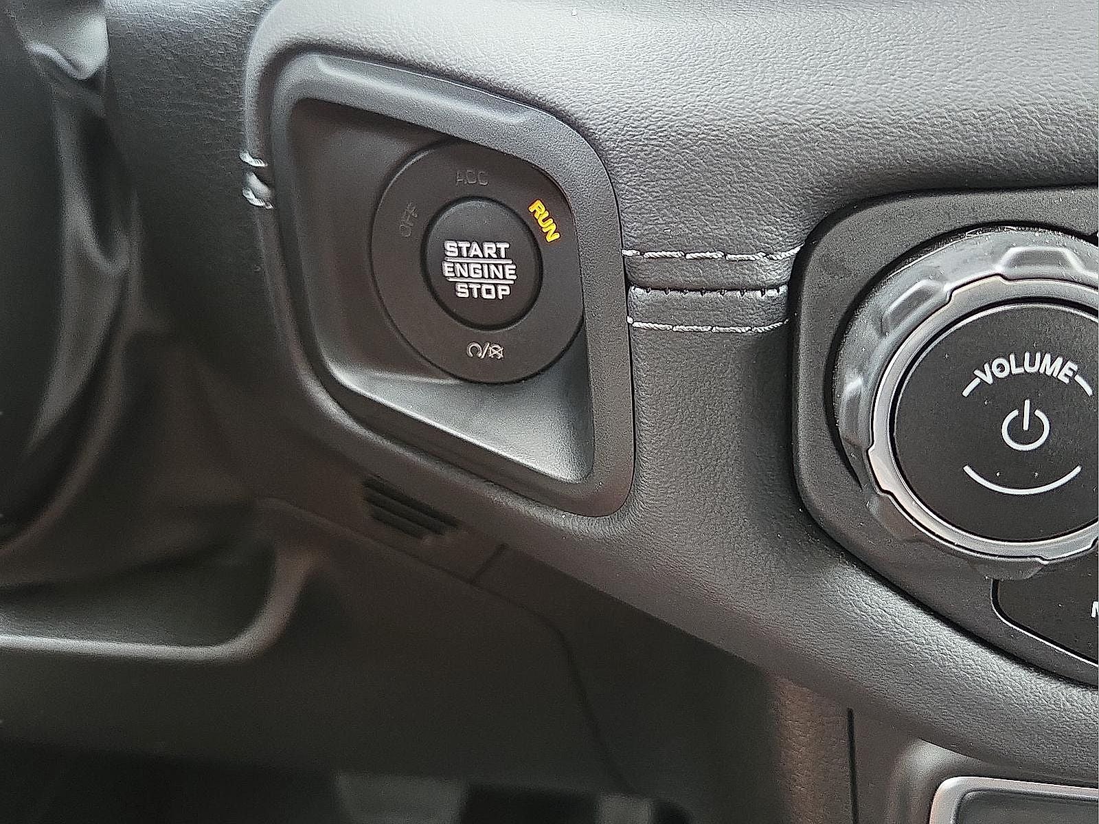 2025 Jeep Gladiator Mojave 4x4