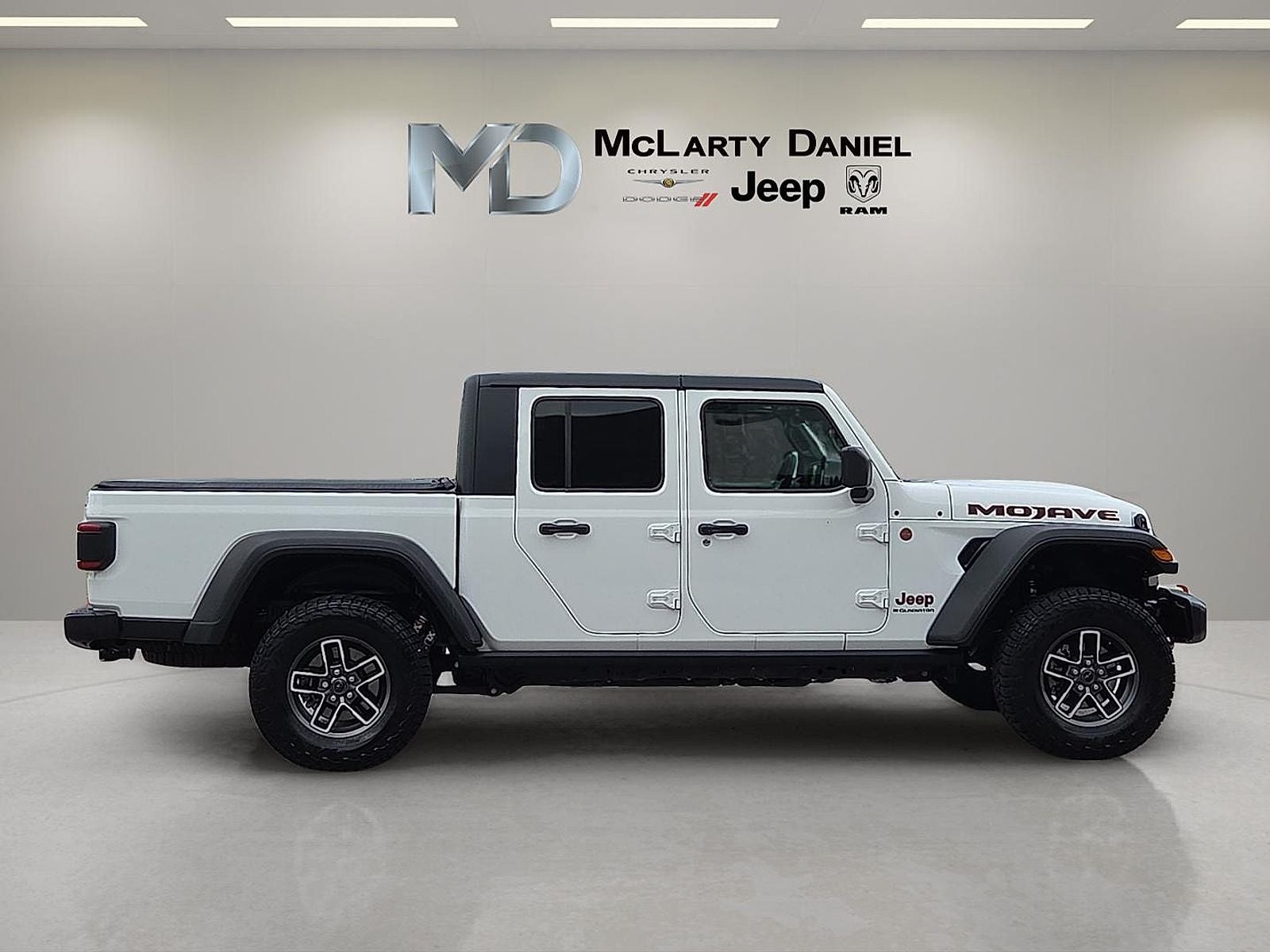 2025 Jeep Gladiator Mojave 4x4