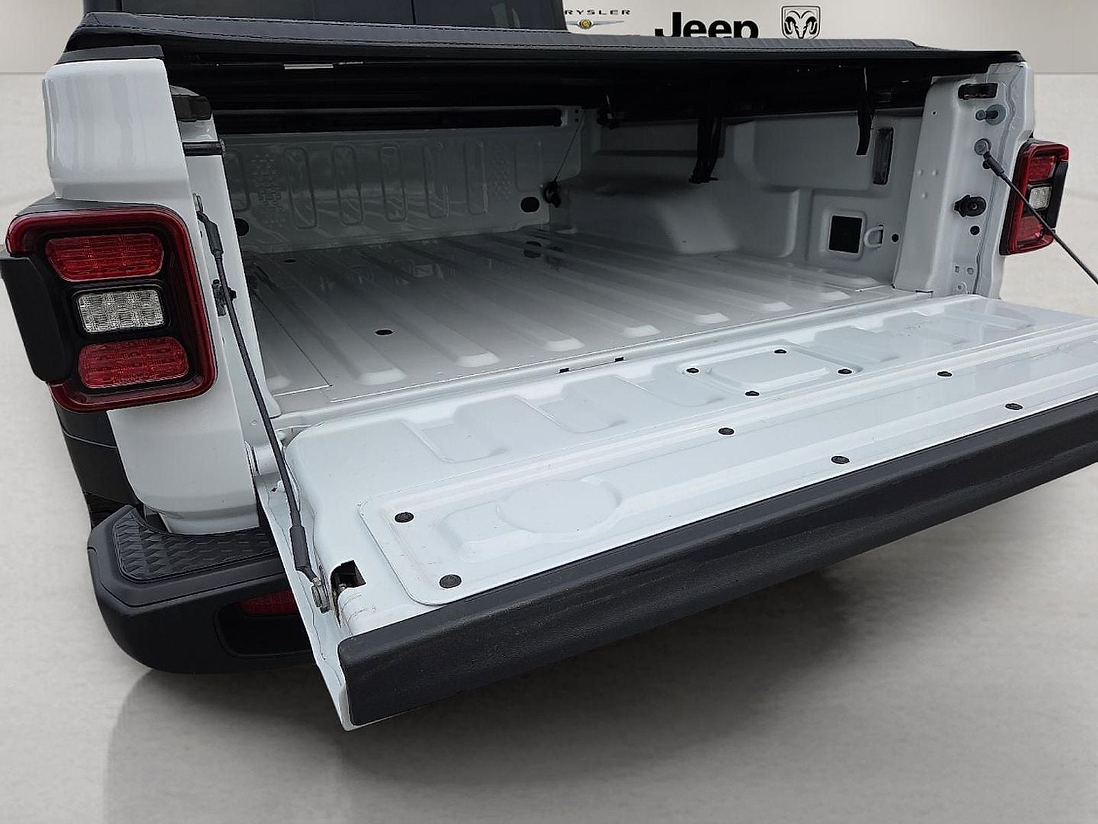2025 Jeep Gladiator Mojave 4x4