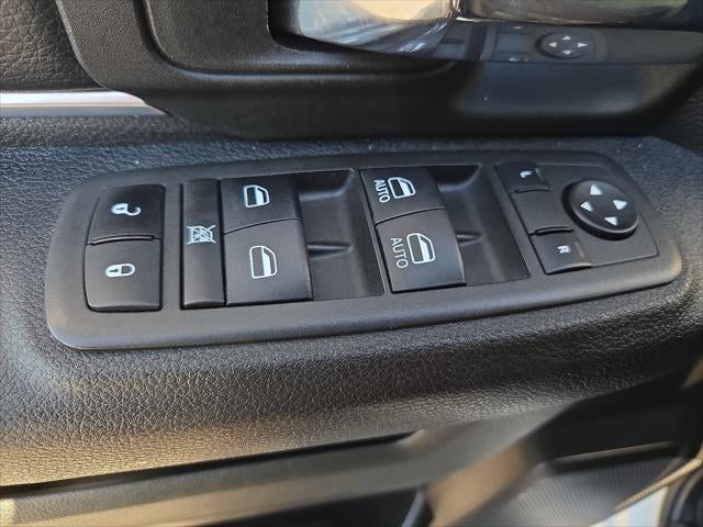 2022 RAM 1500 Classic Warlock Crew Cab 4x4 5'7' Box