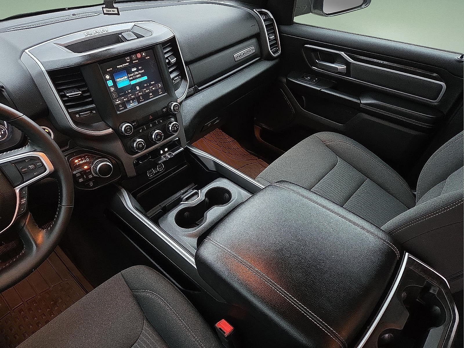 2023 RAM 1500 Big Horn Crew Cab 4x4 5'7' Box