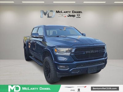 2020 RAM 1500 Laramie Crew Cab 4x4 5'7' Box