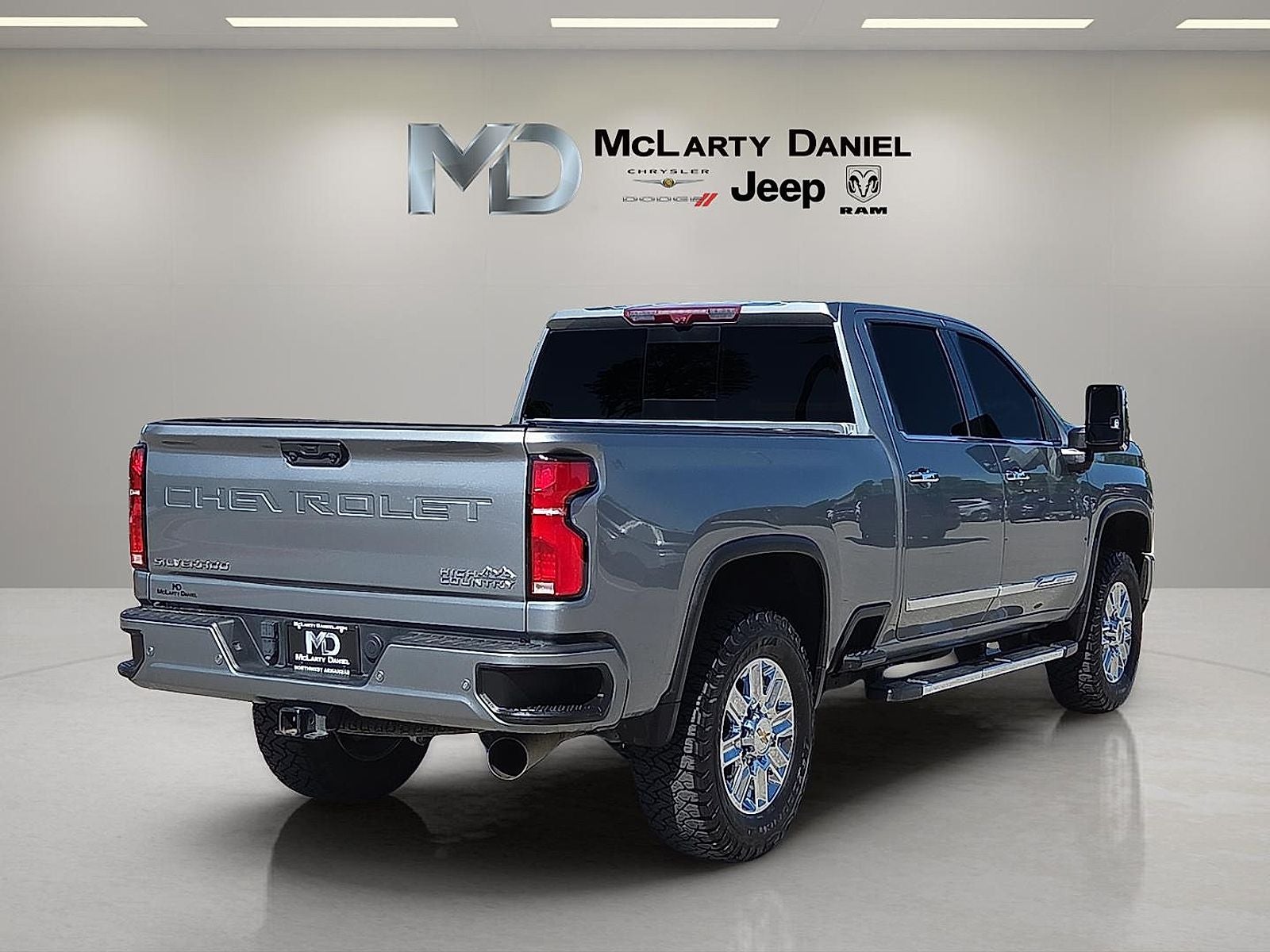 2024 Chevrolet Silverado 3500HD 4WD Crew Cab Standard Bed High Country