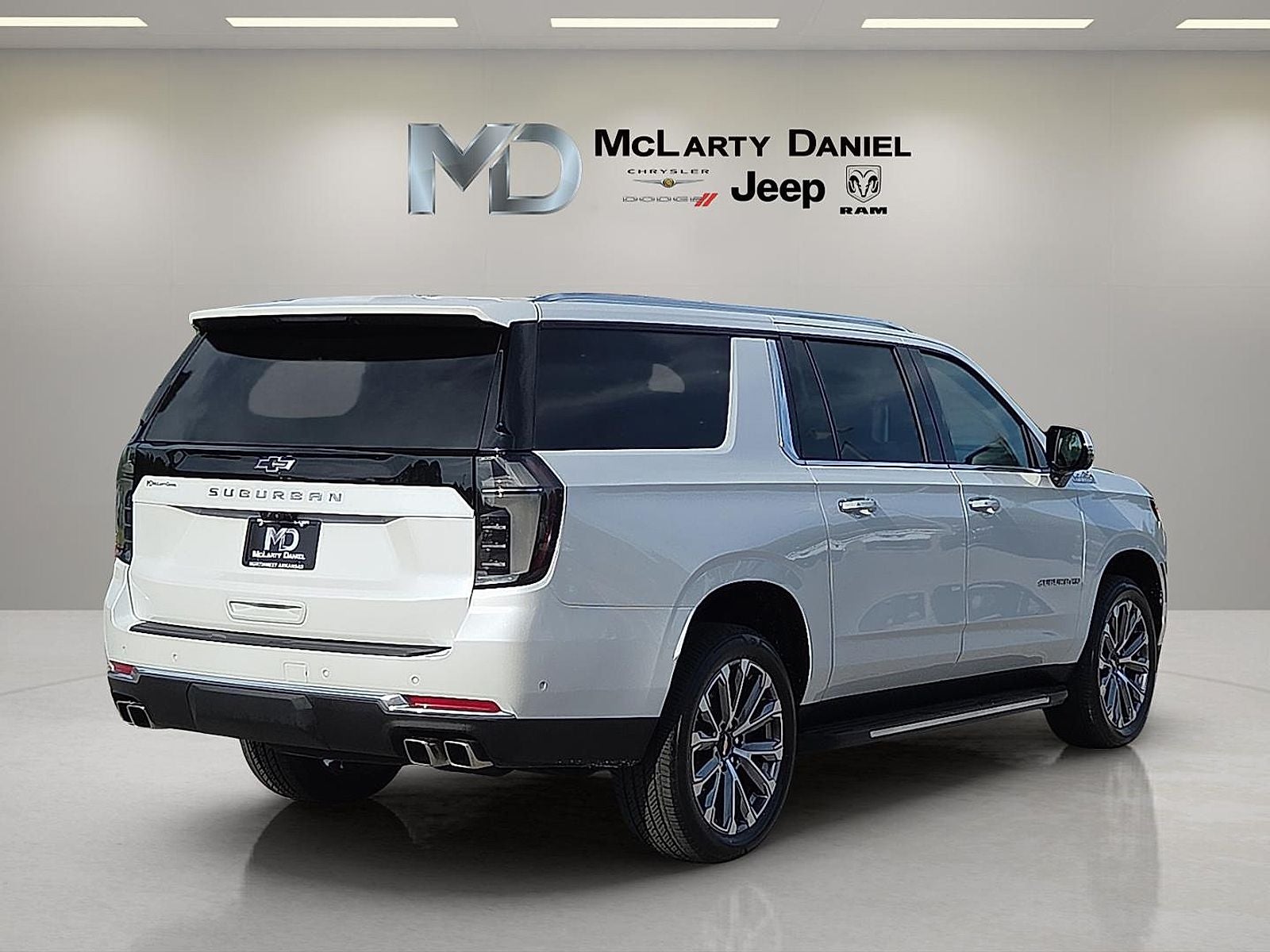 2025 Chevrolet Suburban 4WD High Country