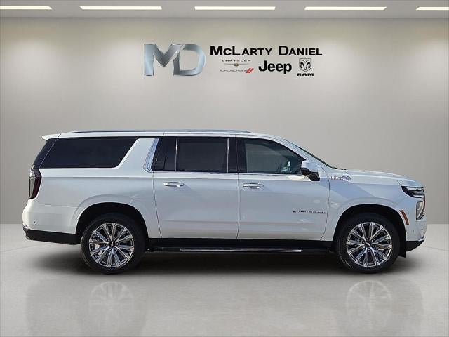 2025 Chevrolet Suburban 4WD High Country