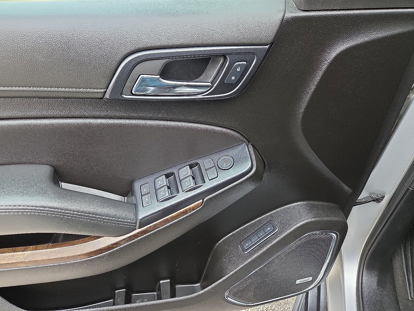 2020 Chevrolet Suburban 4WD LT