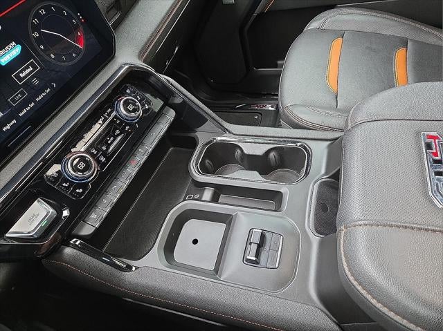 2025 GMC Sierra 2500HD 4WD Crew Cab Standard Bed AT4