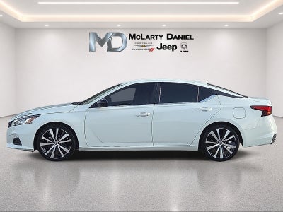2021 Nissan Altima SR FWD