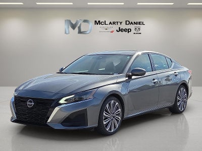 2023 Nissan Altima SL FWD