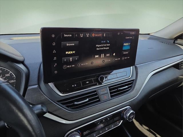 2023 Nissan Altima SL FWD