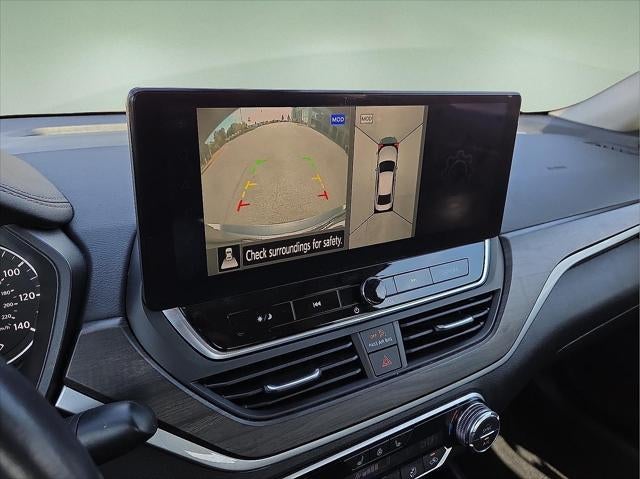 2023 Nissan Altima SL FWD