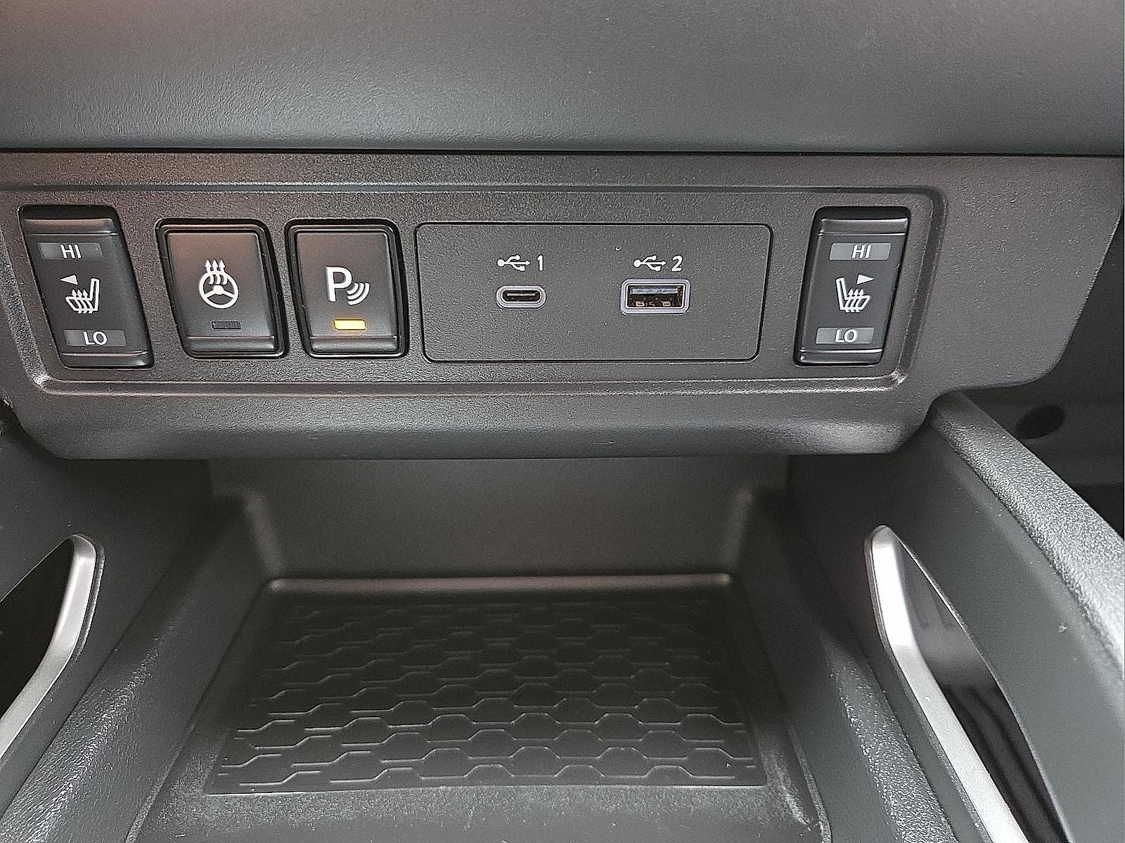 2024 Nissan Frontier Crew Cab SV 4x2