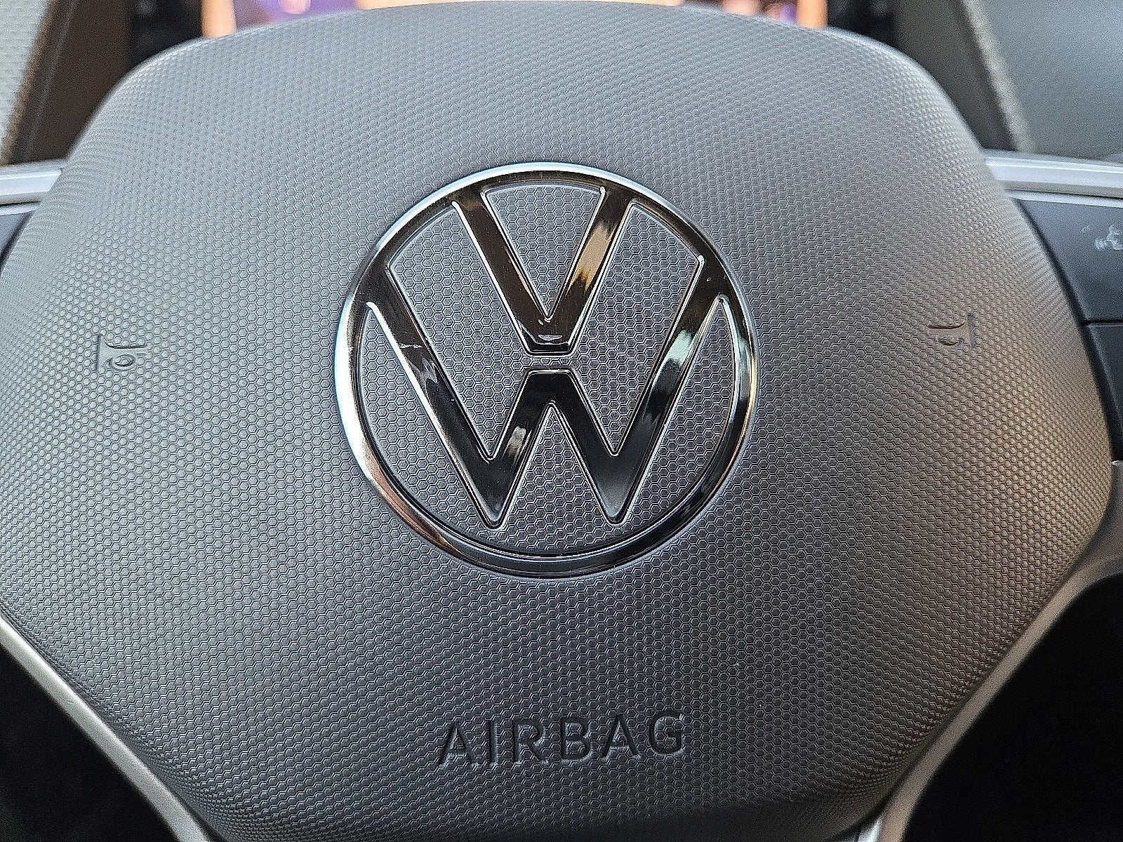 2024 Volkswagen Atlas Cross Sport 2.0T SEL Premium R-Line