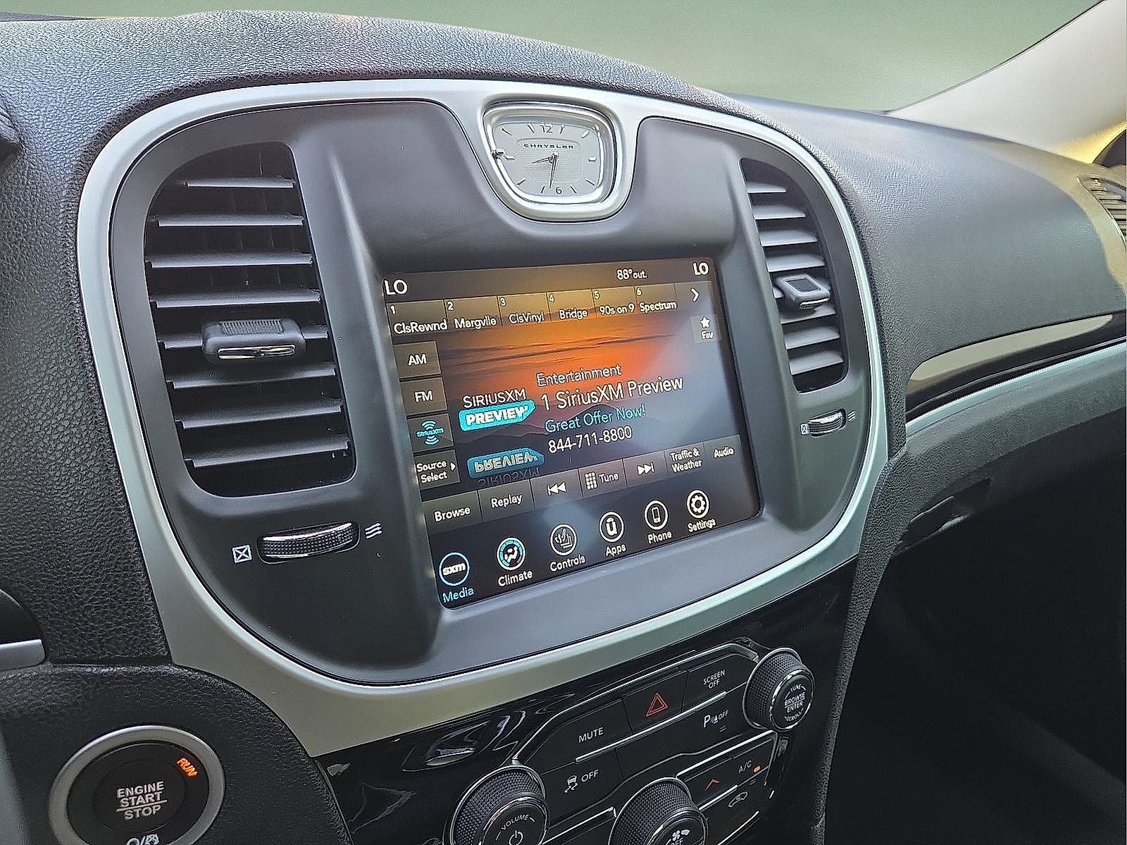 2023 Chrysler 300 Touring L