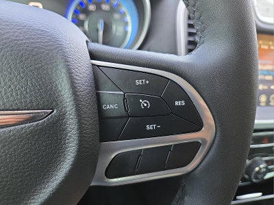 2023 Chrysler 300 Touring L