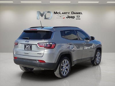 2022 Jeep Compass Latitude Lux 4x4
