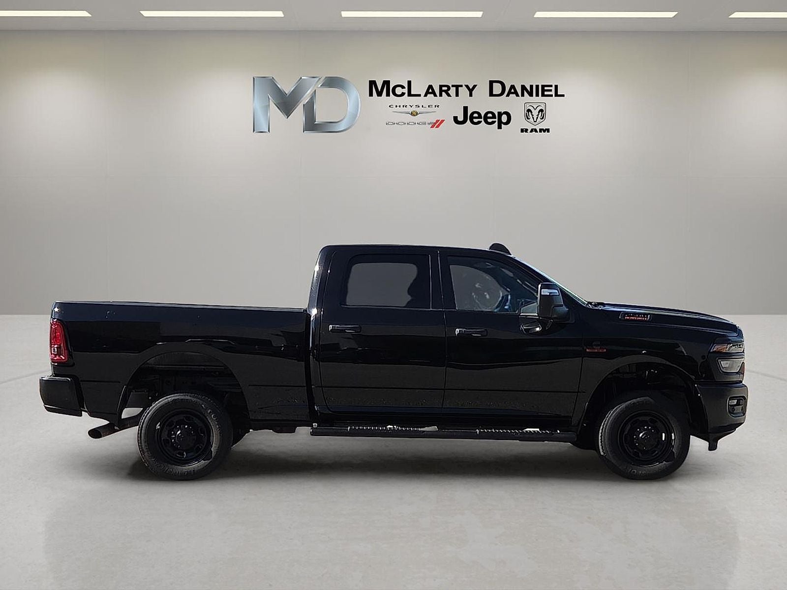 2025 RAM 2500 Tradesman Crew Cab 4x4 6'4' Box